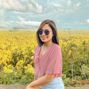 Meet your Posher, Genalyn